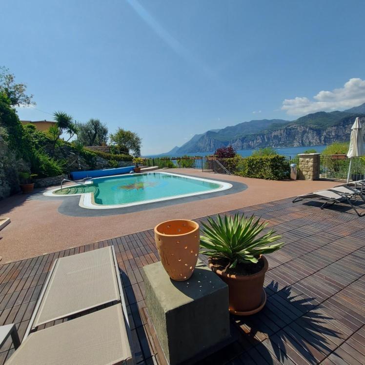 Villa Treccani Apartments Malcesine Buitenkant foto