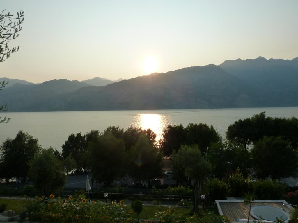 Villa Treccani Apartments Malcesine Buitenkant foto