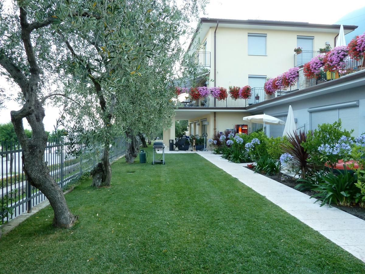 Villa Treccani Apartments Malcesine Buitenkant foto